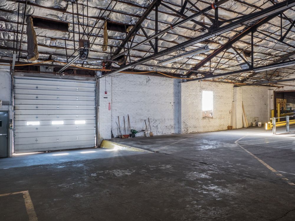 THE BLOCK: 1009 SW WASHINGTON STREET, Peoria, IL 61602